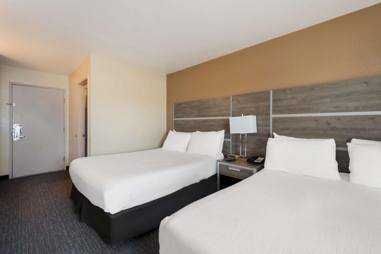Surestay By Western Hotel Wells
