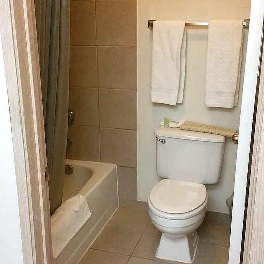 Hotel Surestay By Western 3*